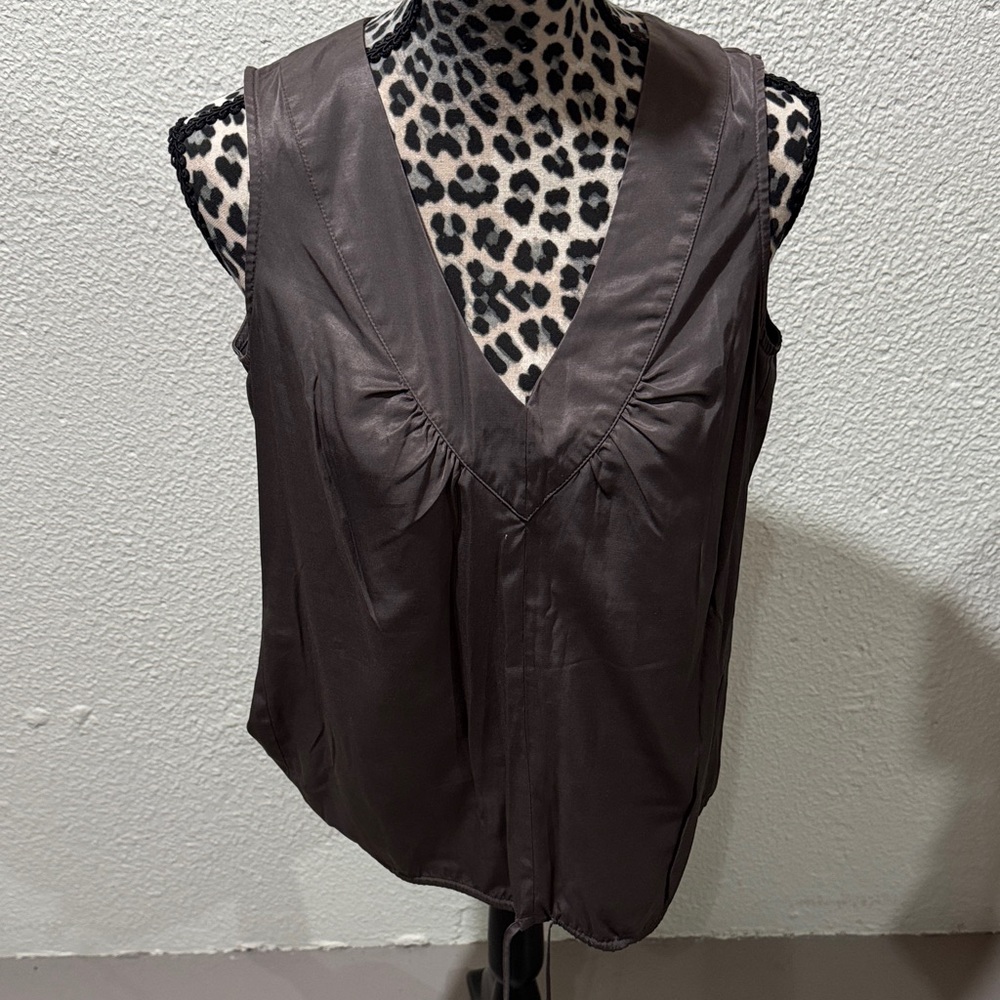 Mexx Brown Sleeveless Button Down Shirt. TS